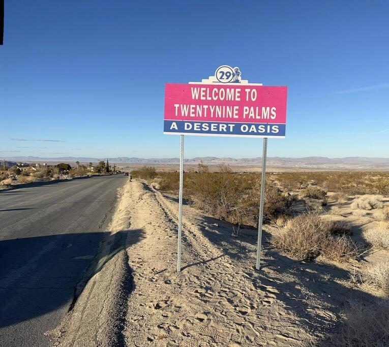 Joshua Tree National Park - Cozy Palms Getaway Apartment Twentynine Palms Exterior photo