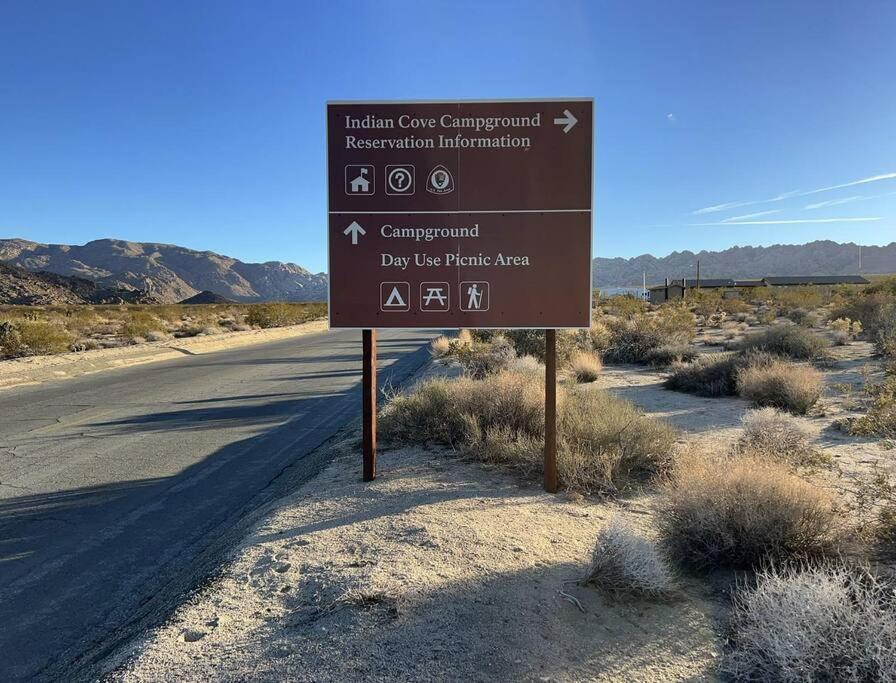 Joshua Tree National Park - Cozy Palms Getaway Apartment Twentynine Palms Exterior photo
