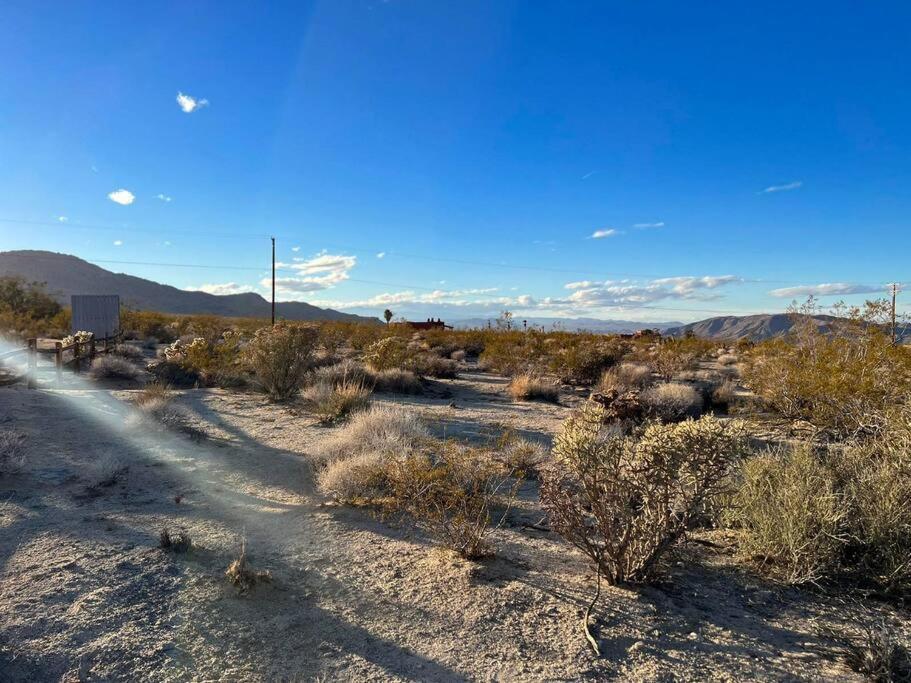 Joshua Tree National Park - Cozy Palms Getaway Apartment Twentynine Palms Exterior photo